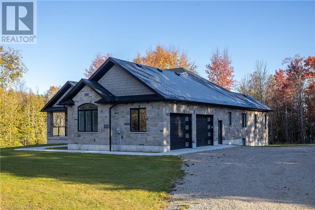 135 Louise Creek Crescent, West Grey, Ontario  N0G 1S0 - Photo 2 - 40628749