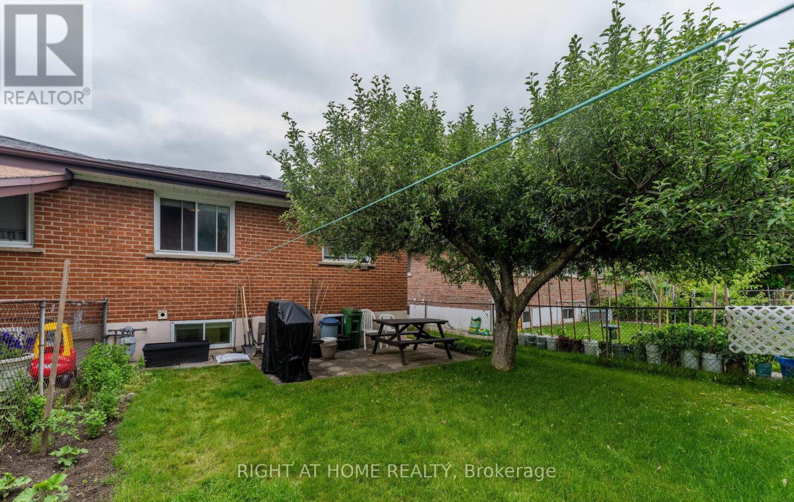 254 Apache Trail, Toronto (Pleasant View), Ontario  M2H 2W4 - Photo 22 - C9236980