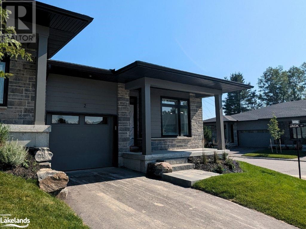 2 Black Spruce Street, Huntsville, Ontario  P1H 1M3 - Photo 1 - 40621180
