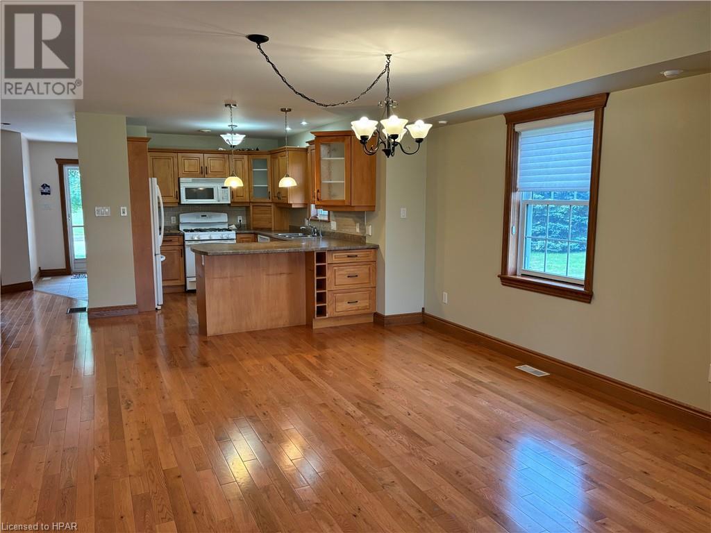 250 Bethune Crescent, Goderich, Ontario  N7A 4M6 - Photo 8 - 40628386