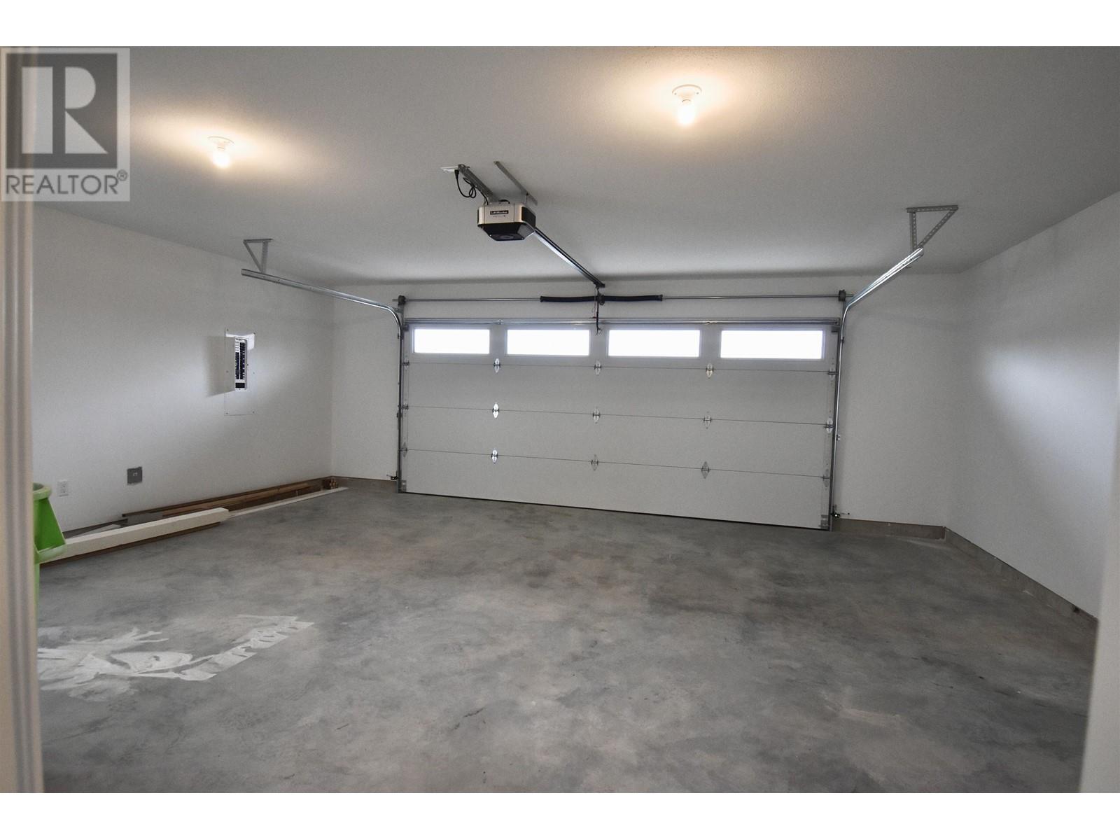 1084 Celia Crescent, Gibsons, British Columbia  V0N 1V7 - Photo 22 - R2859289
