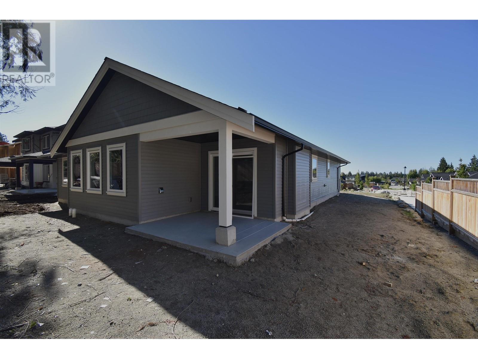 1084 Celia Crescent, Gibsons, British Columbia  V0N 1V7 - Photo 28 - R2859289