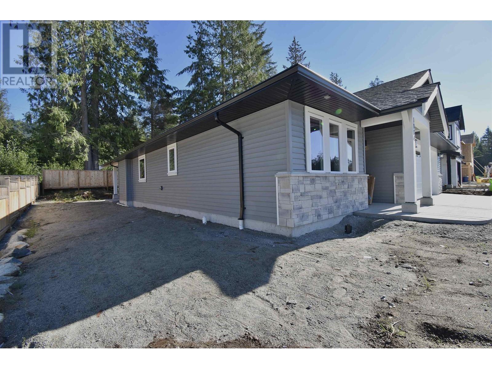 1084 Celia Crescent, Gibsons, British Columbia  V0N 1V7 - Photo 29 - R2859289