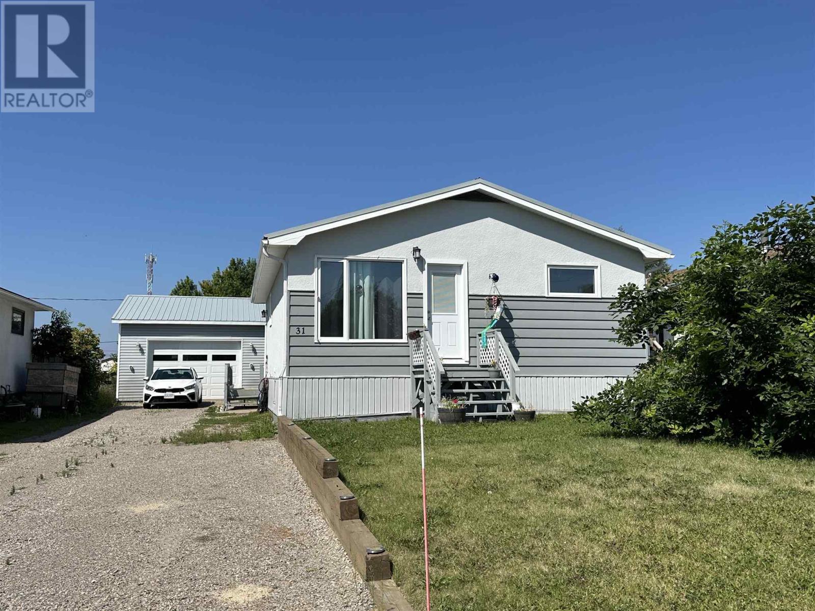 31 Sixth St, Balmertown, Ontario  P0V 1C0 - Photo 1 - TB242441