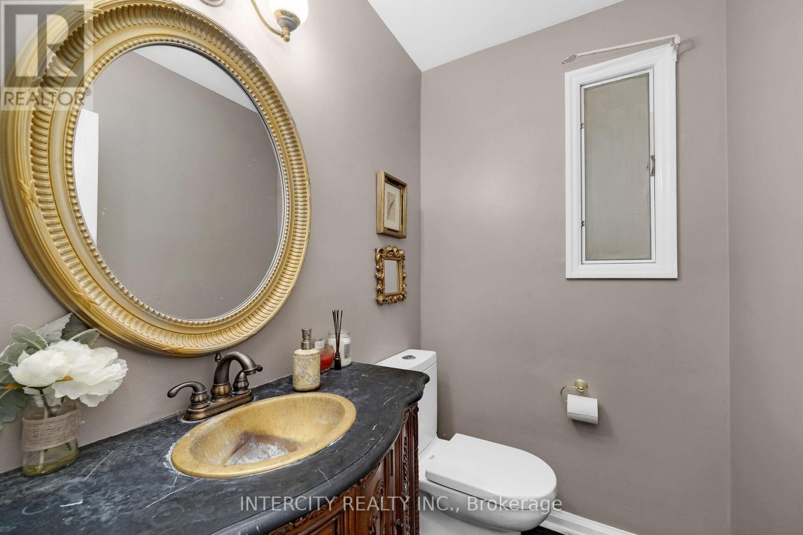 27 Suncrest Drive, Toronto (Bridle Path-Sunnybrook-York Mills), Ontario  M3C 2L1 - Photo 18 - C9233183