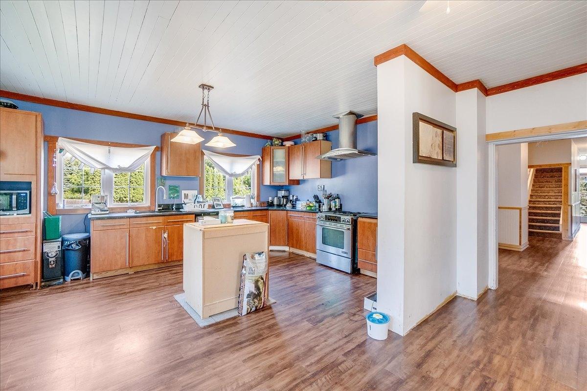 2489 Purdy Road, Robson, British Columbia  V1N 4T9 - Photo 51 - 2478805
