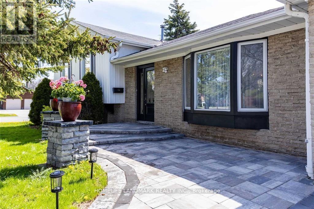 2184 Buttonbush Crescent E, Mississauga (Erin Mills), Ontario  L5L 1C5 - Photo 2 - W9237198