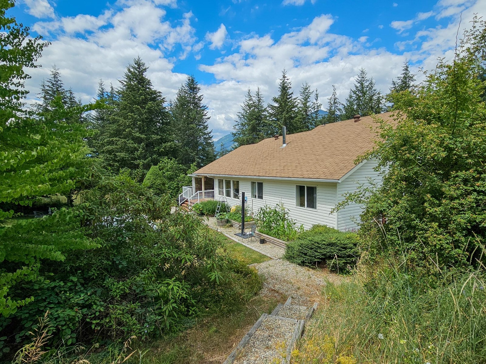 6810 Harrop-Procter Road, Harrop, British Columbia  V1L 6R2 - Photo 46 - 2478807