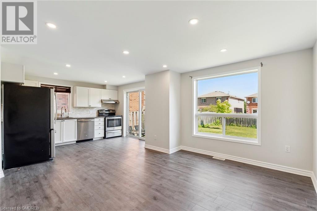 46 Sydenham Wells Wells, Barrie, Ontario  L4M 6R4 - Photo 8 - 40625114