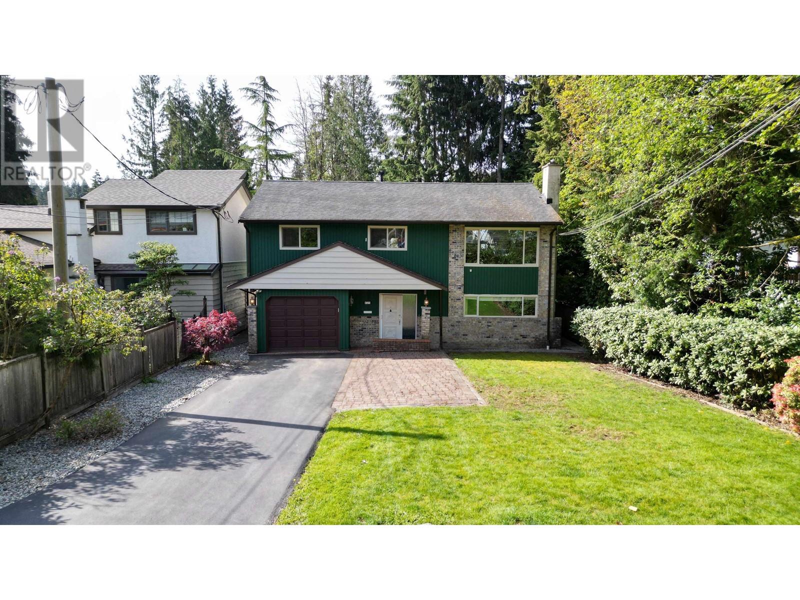 4325 RAEBURN STREET, north vancouver, British Columbia V7G1K1