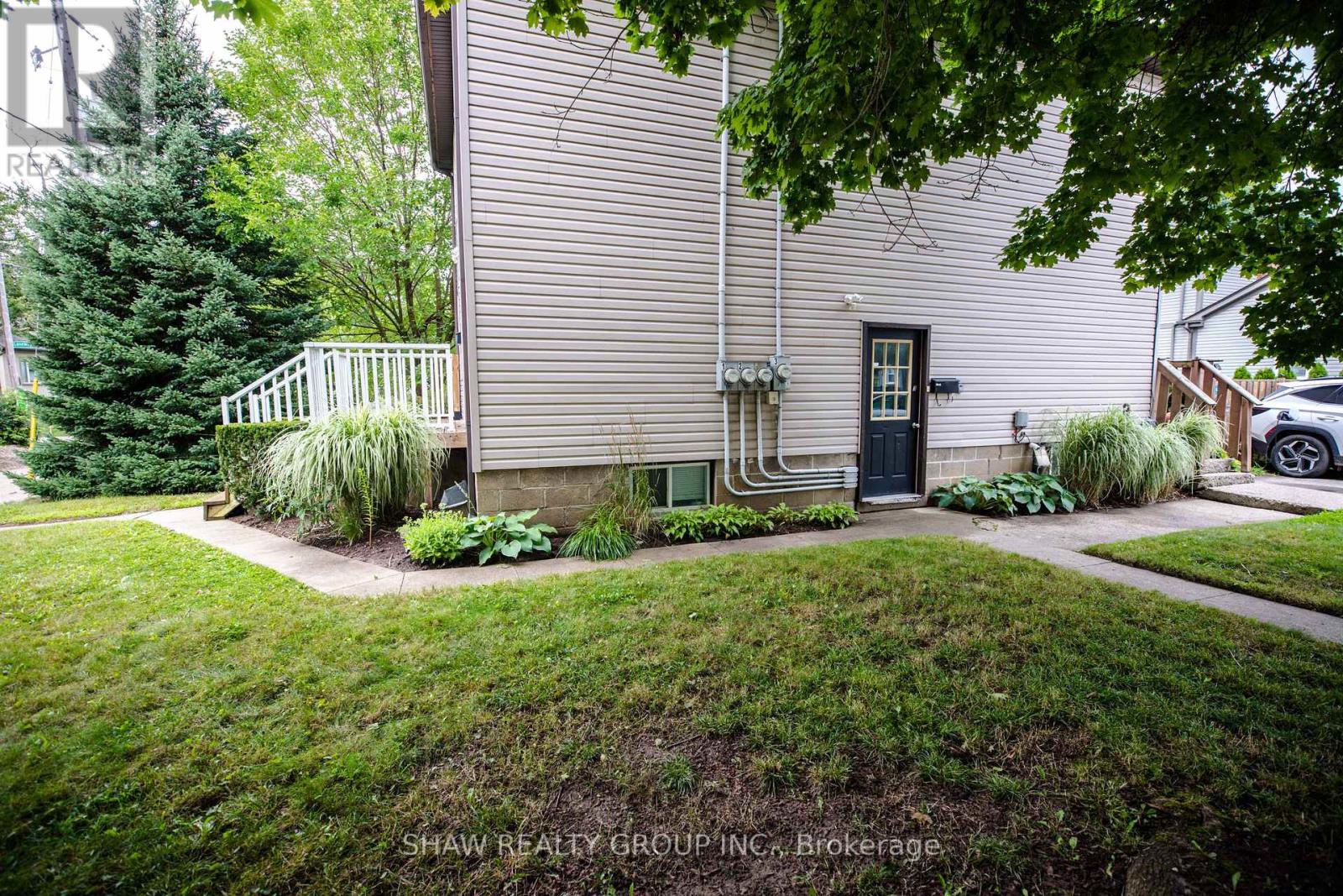 1 - 57 Albert Street, Cambridge, Ontario  N1R 3M9 - Photo 3 - X9237366