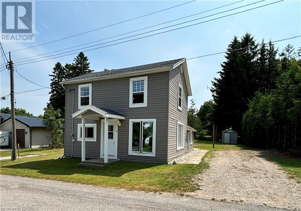 10 Paterson Street, Tiverton, Ontario  N0G 2T0 - Photo 1 - 40628722