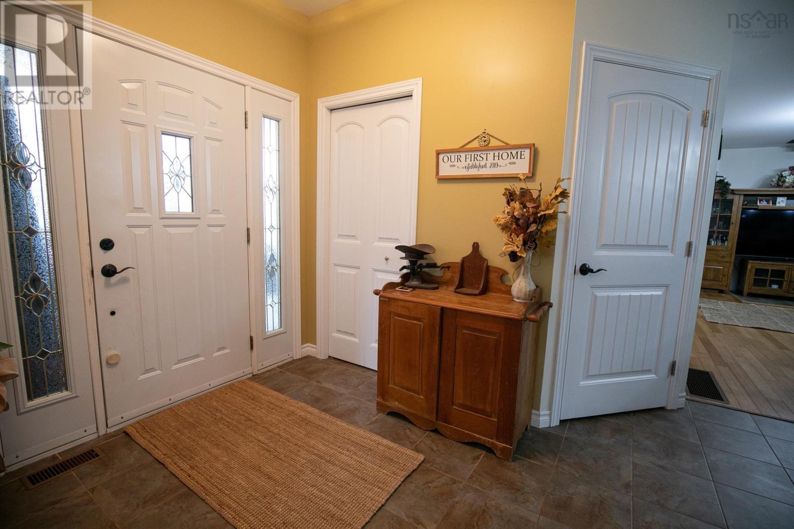 180 Robinson Road, Amherst Head, Nova Scotia  B4H 3Y2 - Photo 11 - 202418562