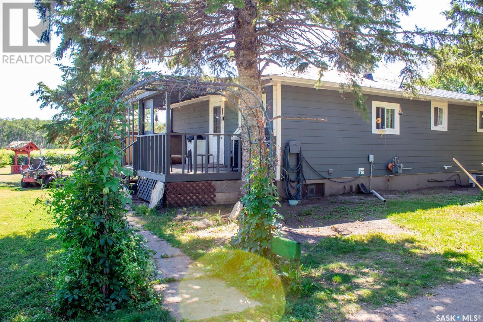 Ross Acreage, Willow Creek Rm No. 458, Saskatchewan  S0E 0H0 - Photo 21 - SK979446