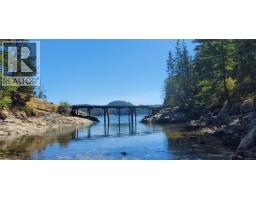 226 Bold Point Rd Quadra Island