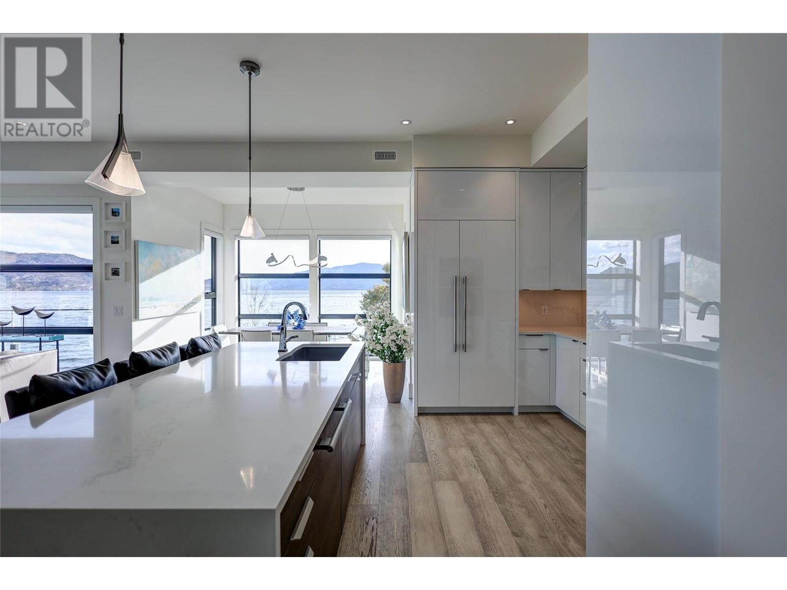 4364 Beach Avenue Unit# 1 Peachland