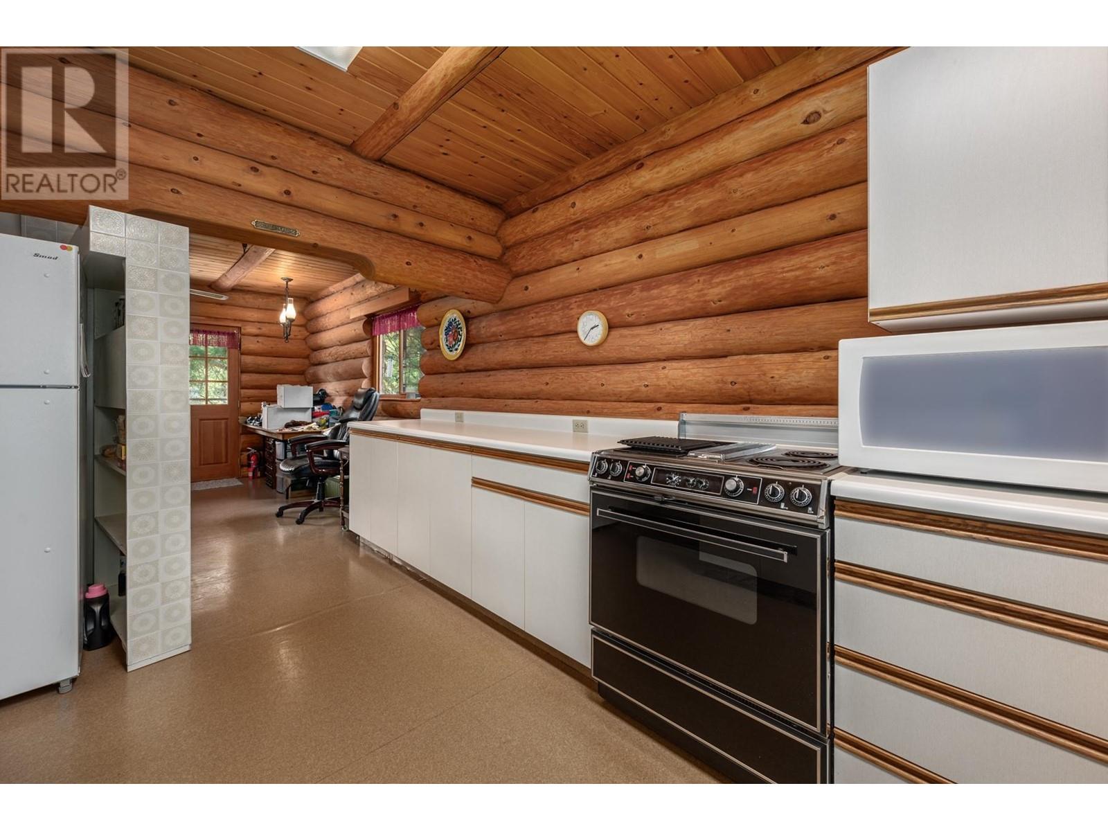 2910 Botanie Creek Road, Lytton, British Columbia   - Photo 34 - 180141