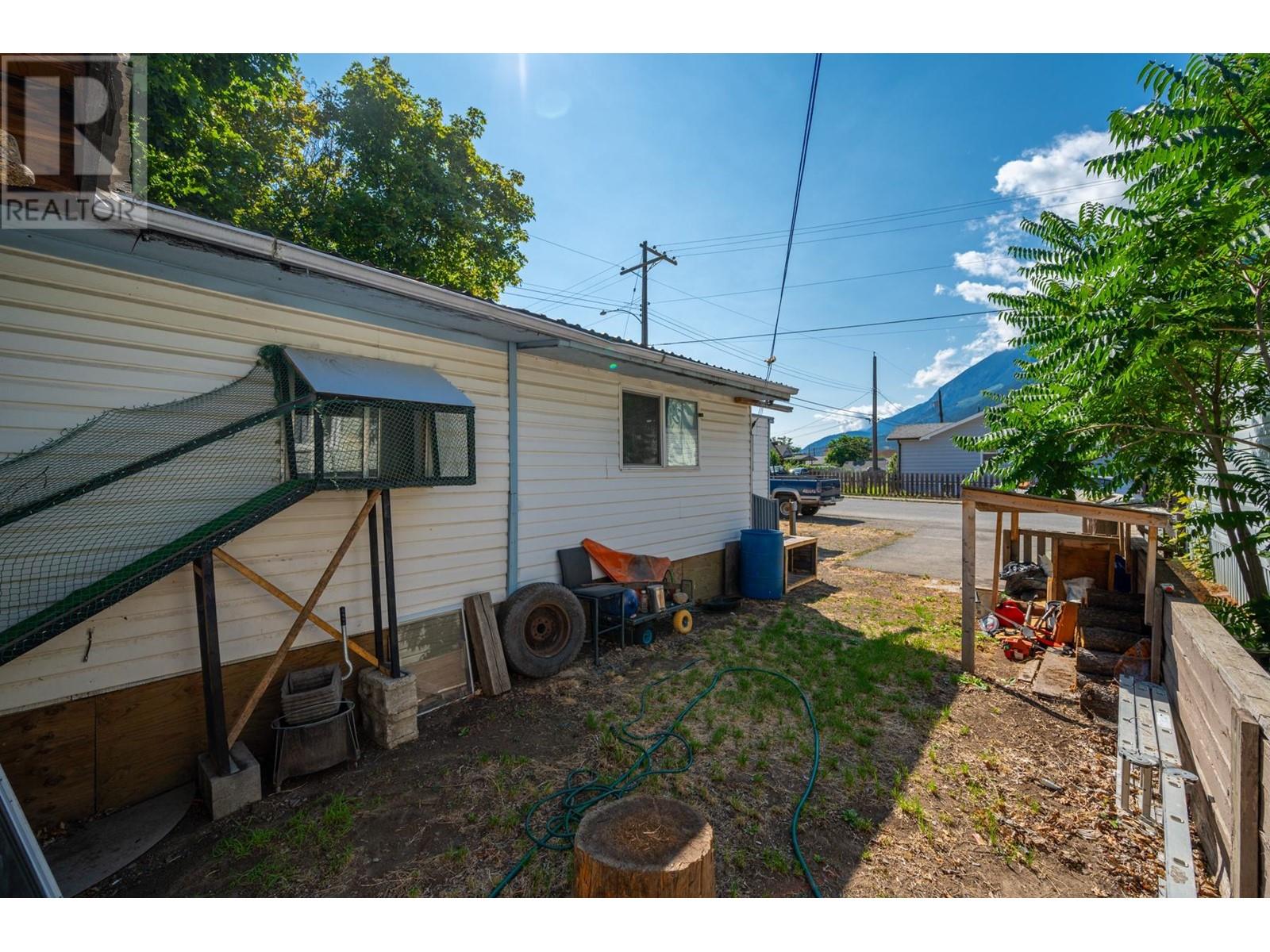 1091 Russell Street, Lillooet, British Columbia  V0K 1V0 - Photo 37 - 180161