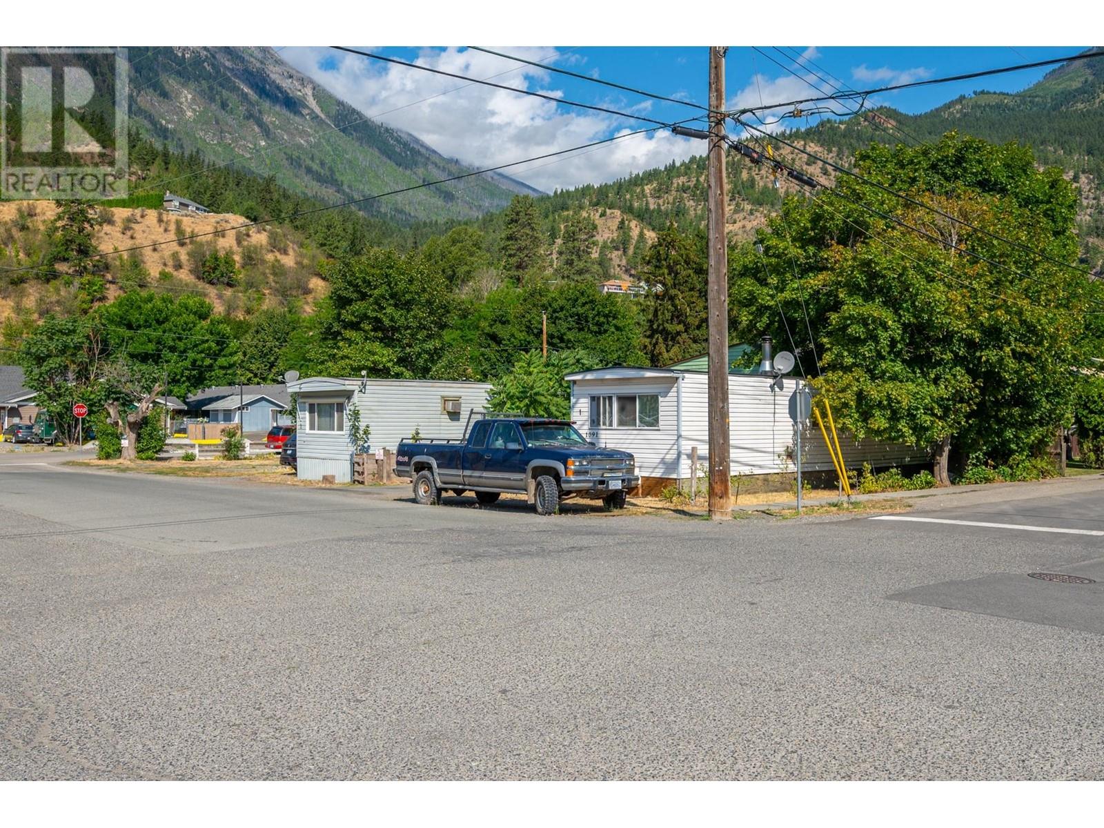 1091 Russell Street, Lillooet, British Columbia  V0K 1V0 - Photo 38 - 180161