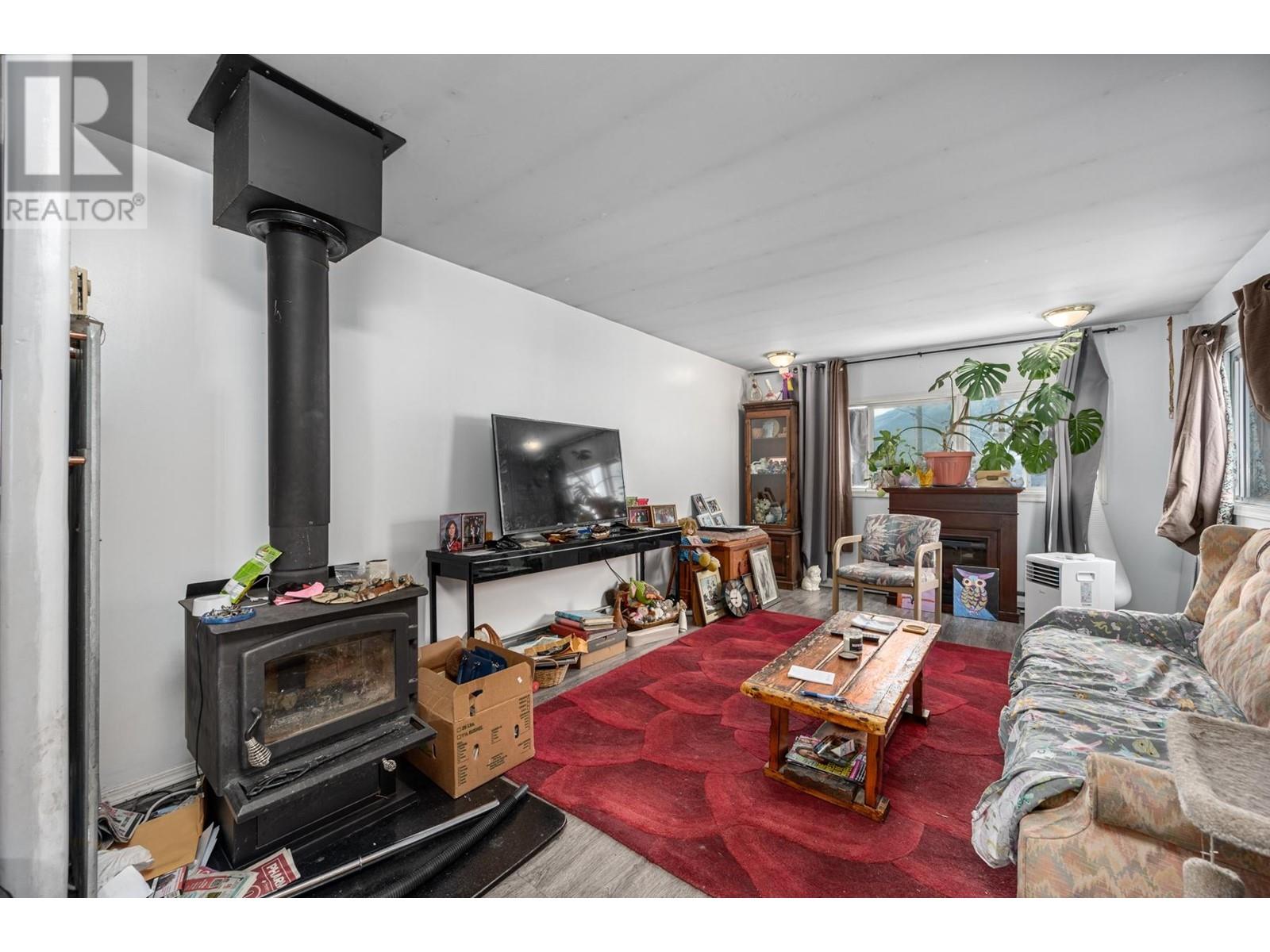 1091 Russell Street, Lillooet, British Columbia  V0K 1V0 - Photo 8 - 180161