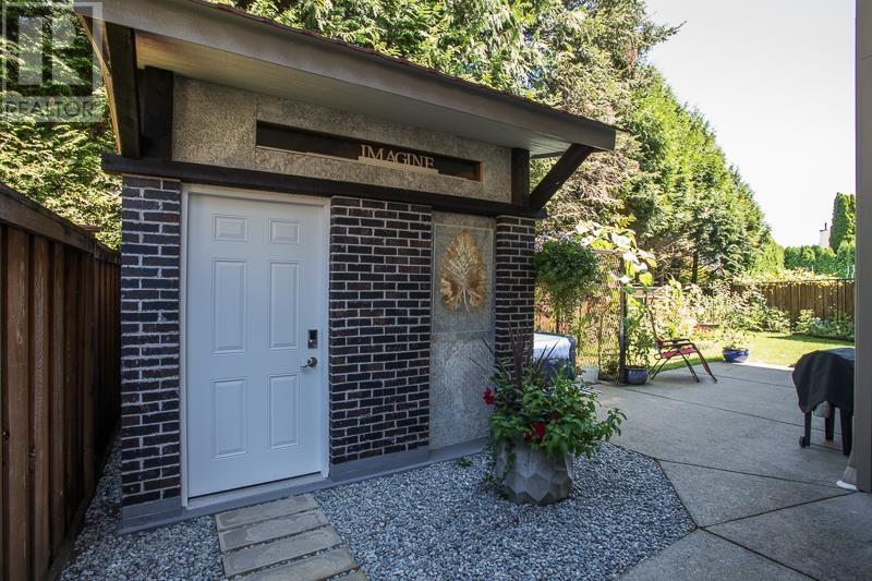 12162 Mcmyn Avenue, Pitt Meadows, British Columbia  V3Y 1C8 - Photo 30 - R2911622