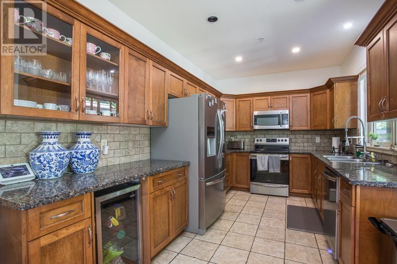 12162 Mcmyn Avenue, Pitt Meadows, British Columbia  V3Y 1C8 - Photo 9 - R2911622