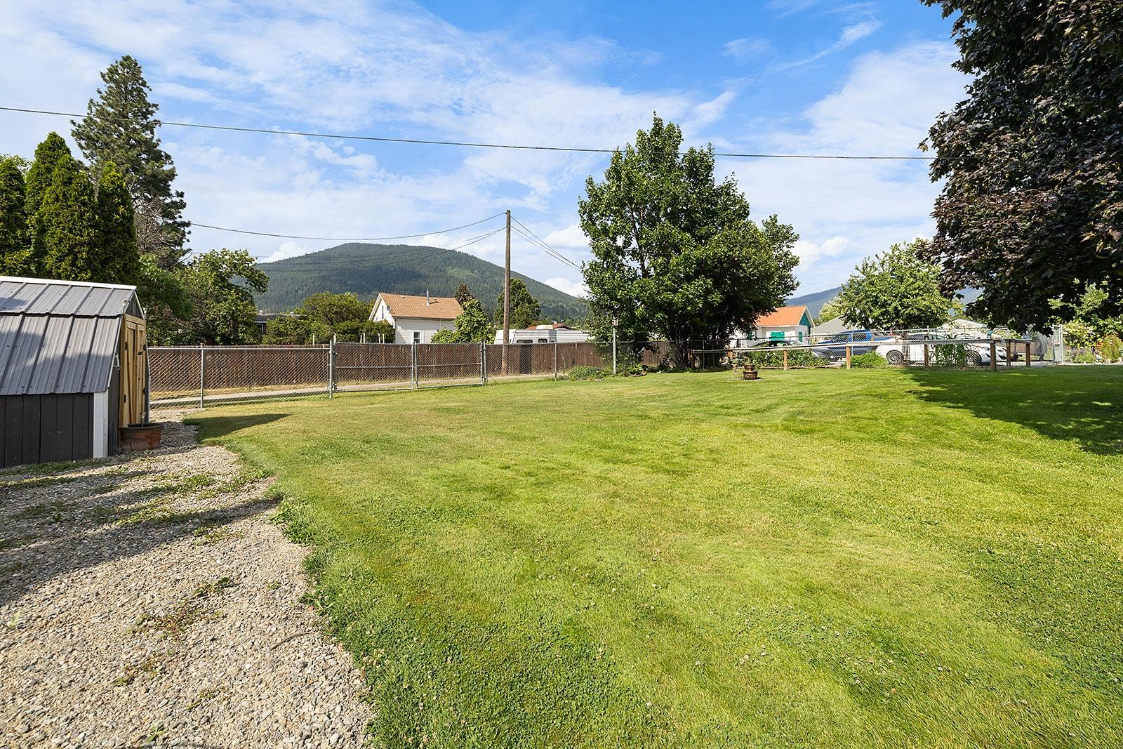 624 16th Avenue S, Creston, British Columbia  V0B 1G0 - Photo 46 - 2478812