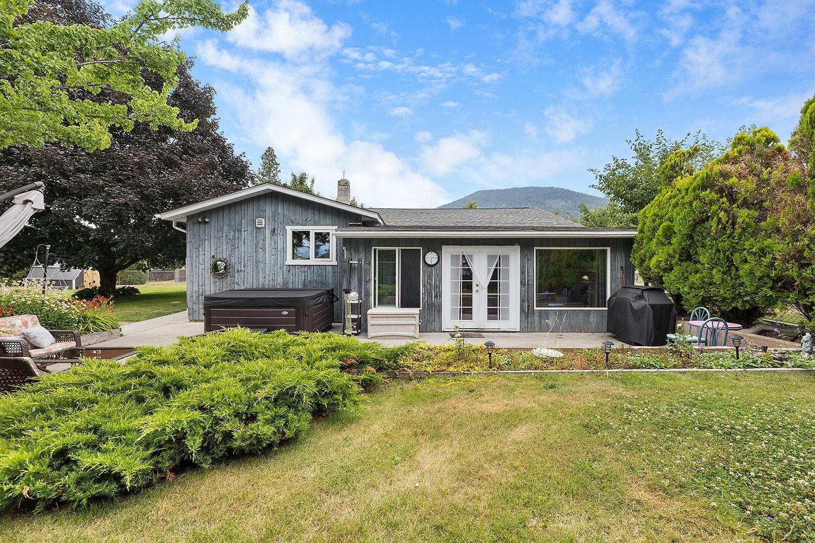624 16th Avenue S, Creston, British Columbia  V0B 1G0 - Photo 57 - 2478812