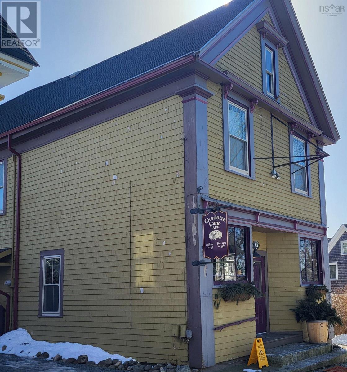13 Charlotte Lane, Shelburne, Nova Scotia  B0T 1W0 - Photo 3 - 202418623