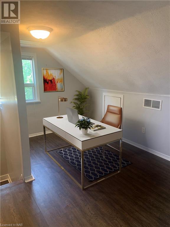 Image of property at 3 IVY Avenue