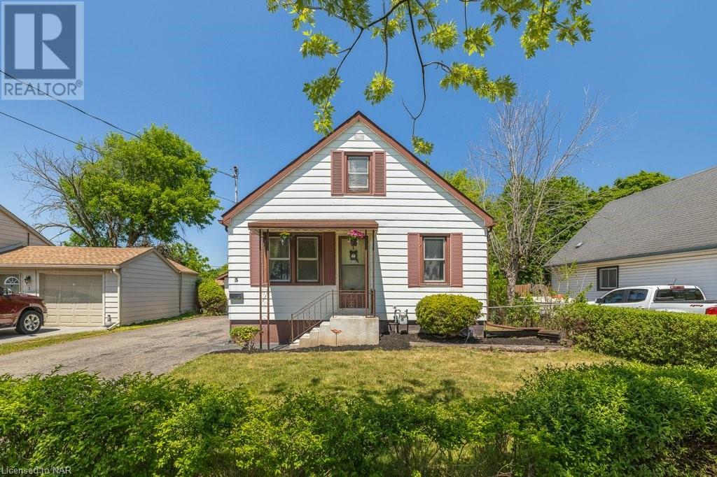 Image of property at 3 IVY Avenue