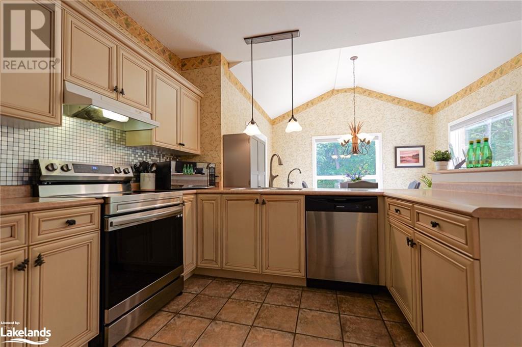 1 Kirbys Way, Huntsville, Ontario  P1H 2M6 - Photo 6 - 40628632