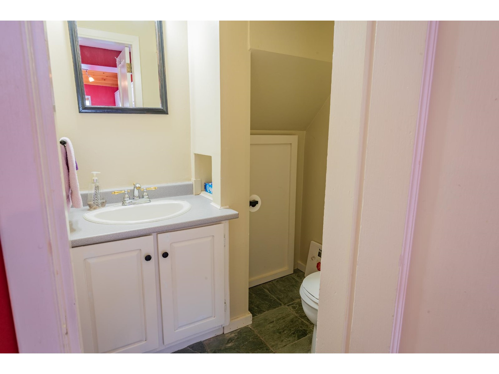 1189 Columbia Avenue, Trail, British Columbia  V1R 1J1 - Photo 11 - 2478828