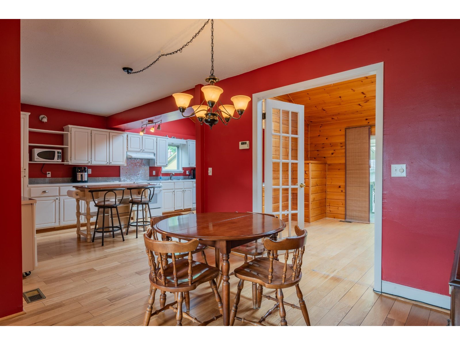 1189 Columbia Avenue, Trail, British Columbia  V1R 1J1 - Photo 5 - 2478828