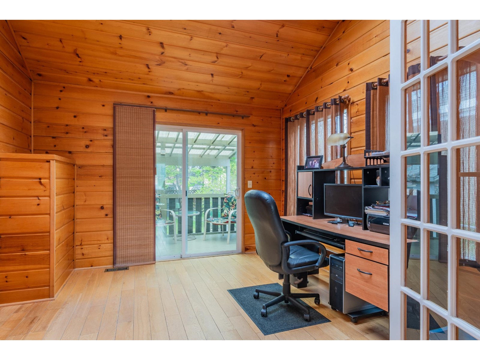1189 Columbia Avenue, Trail, British Columbia  V1R 1J1 - Photo 8 - 2478828