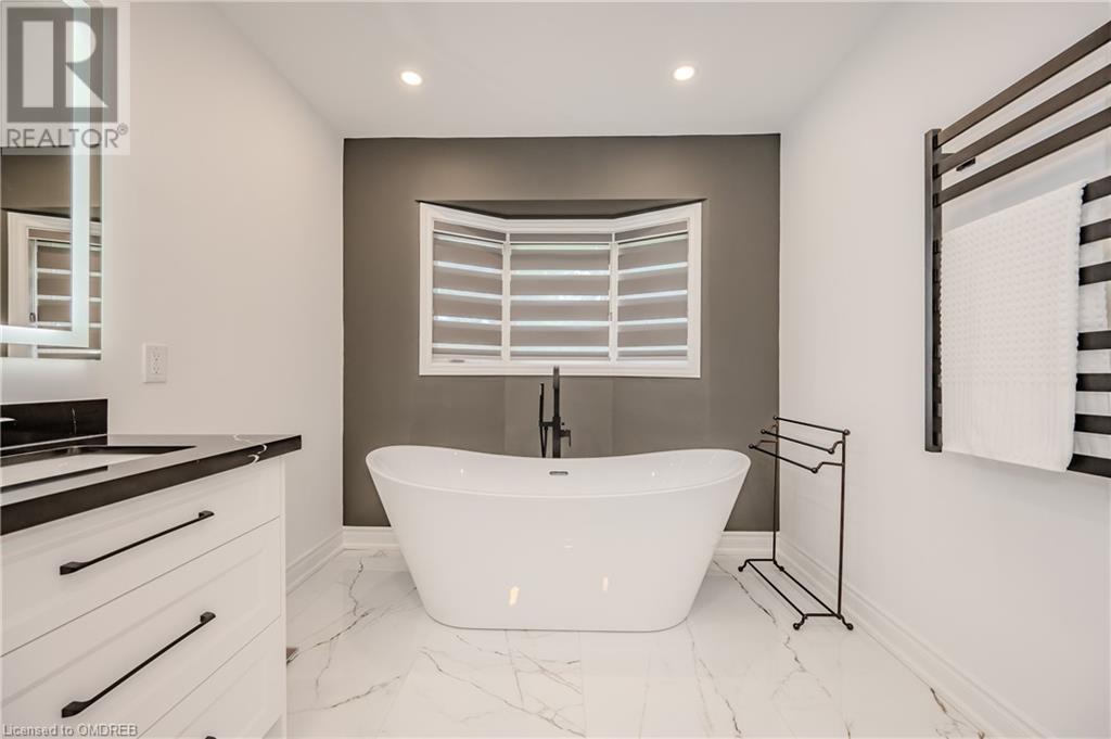 2361 Presquile Drive, Oakville, Ontario L6H 7R1 - Photo 29 - 40628579