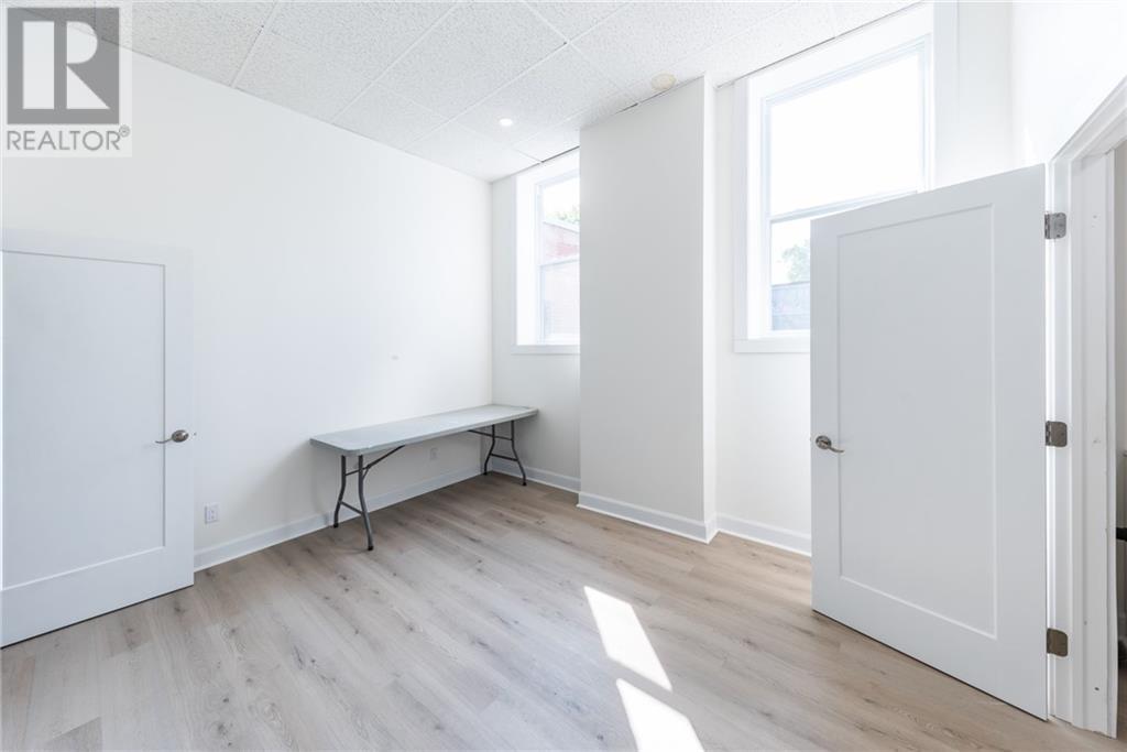 76 Pembroke Street, Pembroke, Ontario  K8A 5M6 - Photo 9 - 1405431