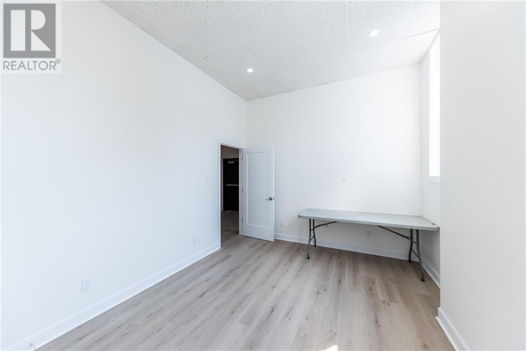 76 Pembroke Street, Pembroke, Ontario  K8A 5M6 - Photo 10 - 1405431
