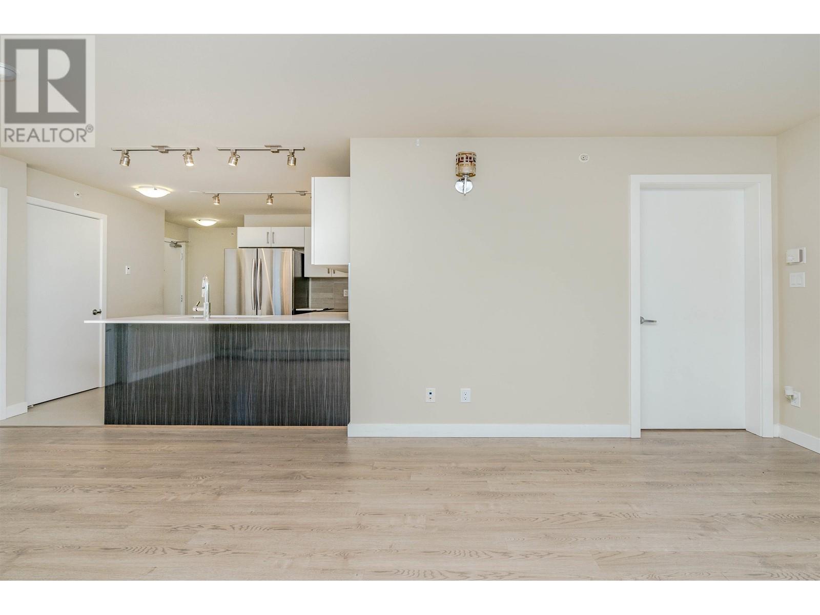 905 2689 Kingsway, Vancouver, British Columbia  V5R 0C3 - Photo 12 - R2911741