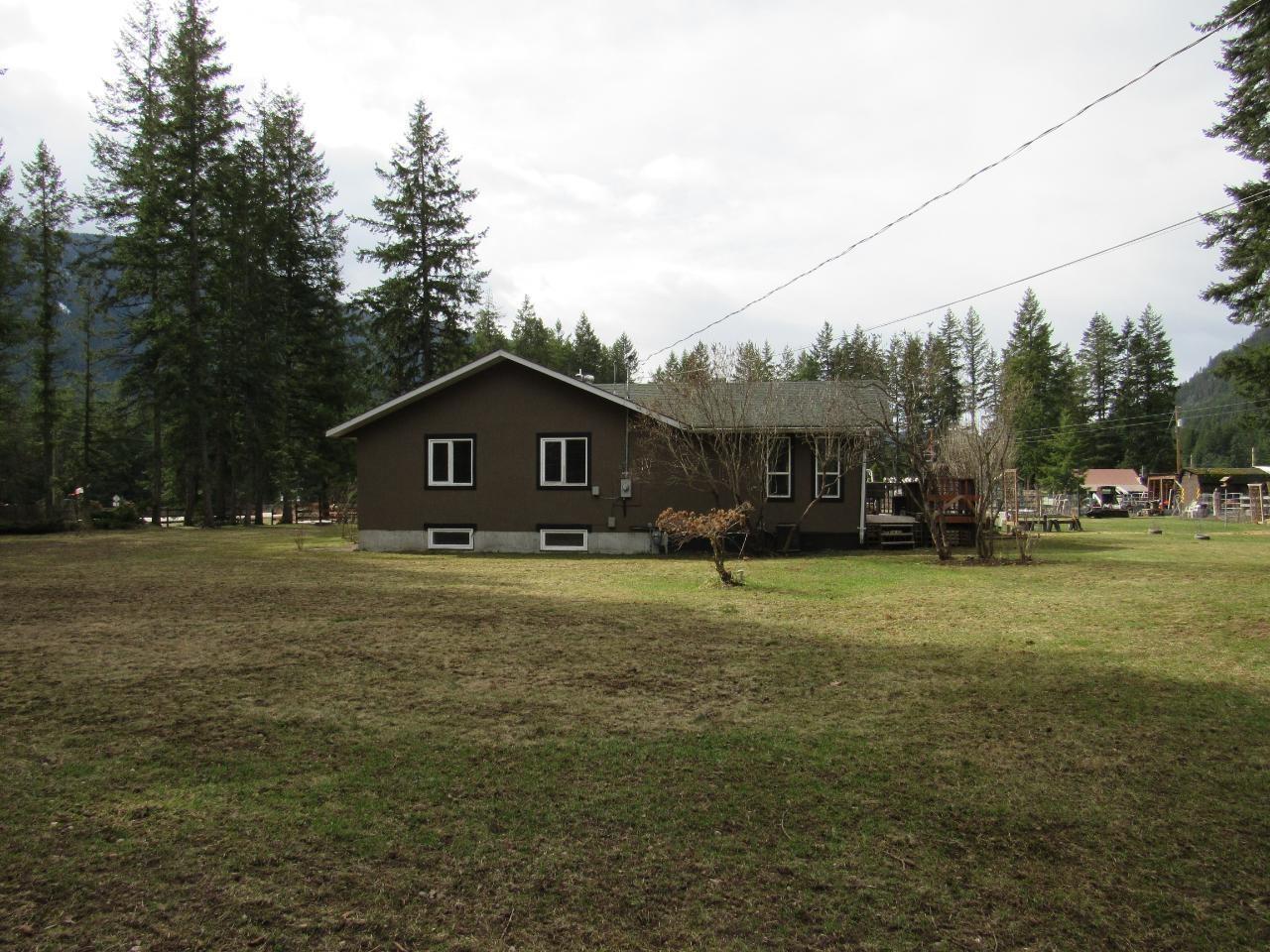 2015 Highway 3a, Castlegar, British Columbia  V1N 4N1 - Photo 1 - 2478830