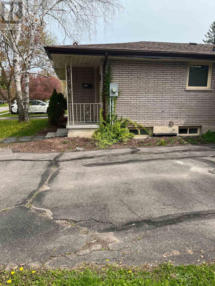 1038 Barnardo Avenue E, Peterborough (Northcrest), Ontario  K9H 5X2 - Photo 6 - X9238351