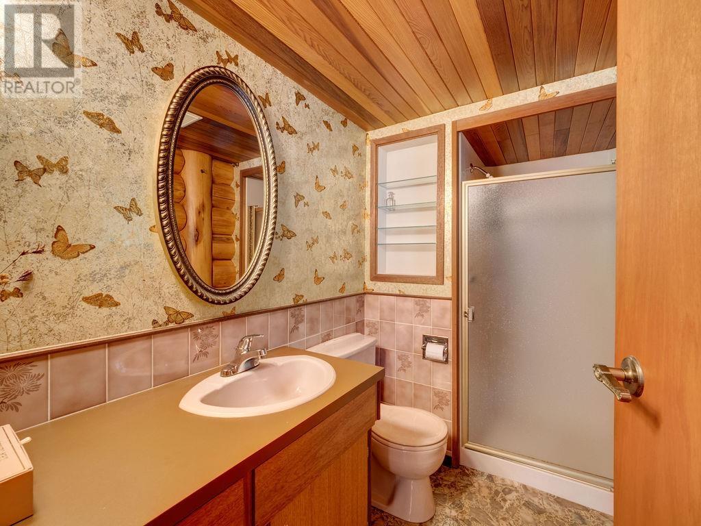 9862 Wescan Road, Halfmoon Bay, British Columbia  V7Z 1G2 - Photo 16 - R2911768