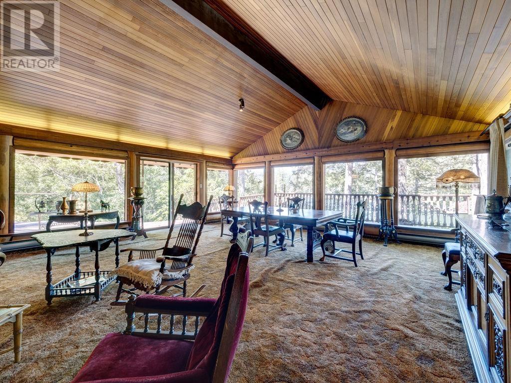 9862 Wescan Road, Halfmoon Bay, British Columbia  V7Z 1G2 - Photo 25 - R2911768