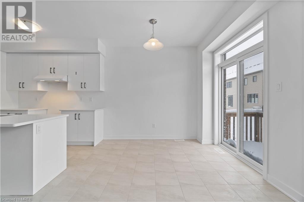 172 Eastbridge Avenue, Welland, Ontario  L3B 0M6 - Photo 12 - 40627775