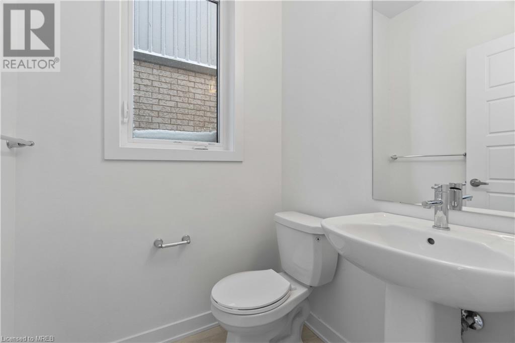 172 Eastbridge Avenue, Welland, Ontario  L3B 0M6 - Photo 20 - 40627775