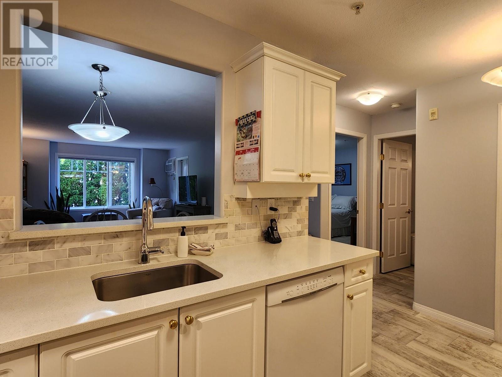 207-120 Vernon Ave, Kamloops, British Columbia  V2B 1L6 - Photo 6 - 180178