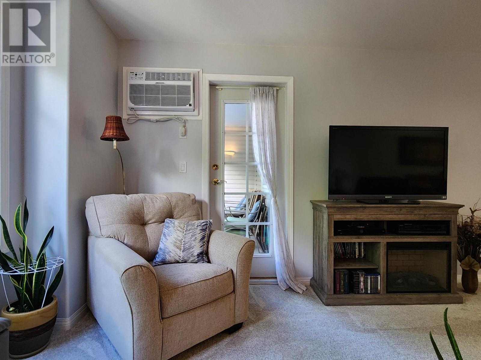 207-120 Vernon Ave, Kamloops, British Columbia  V2B 1L6 - Photo 11 - 180178