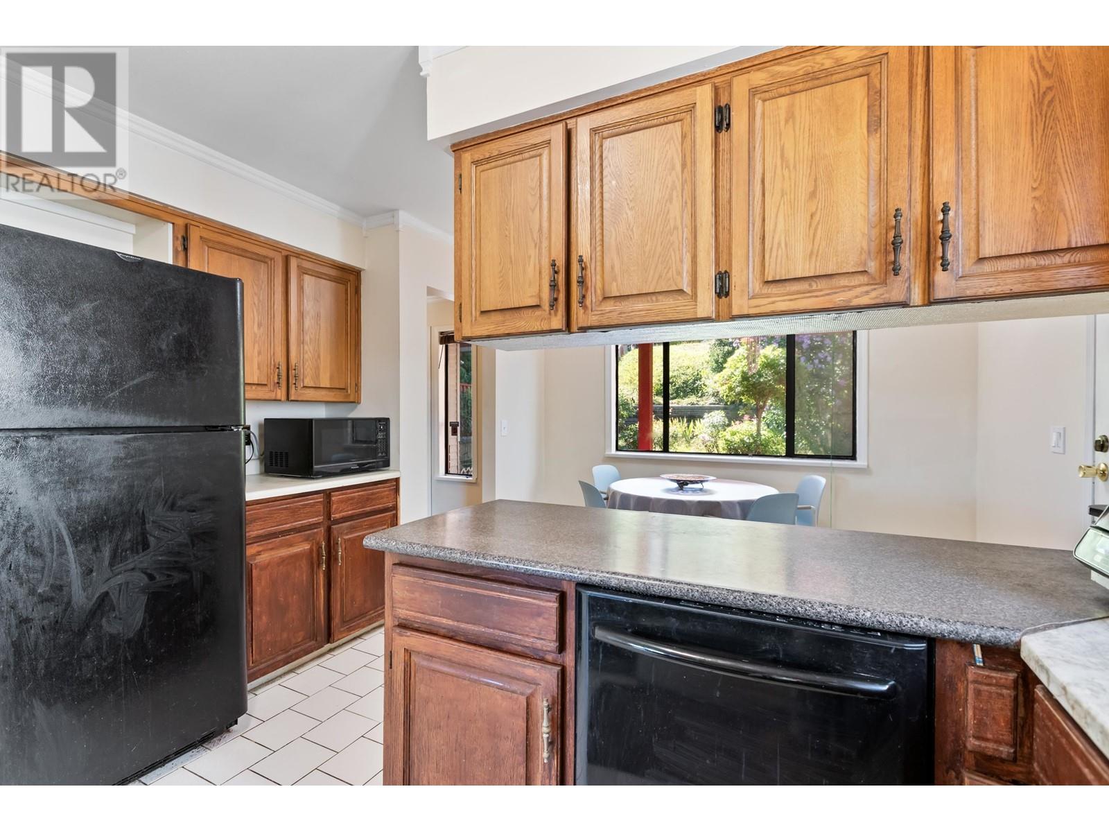 269 Warrick Street, Coquitlam, British Columbia  V3K 6C1 - Photo 12 - R2911781