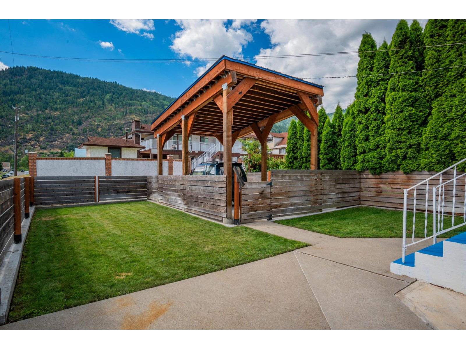 1980 Fifth Avenue, Trail, British Columbia  V1R 1V4 - Photo 8 - 2478820