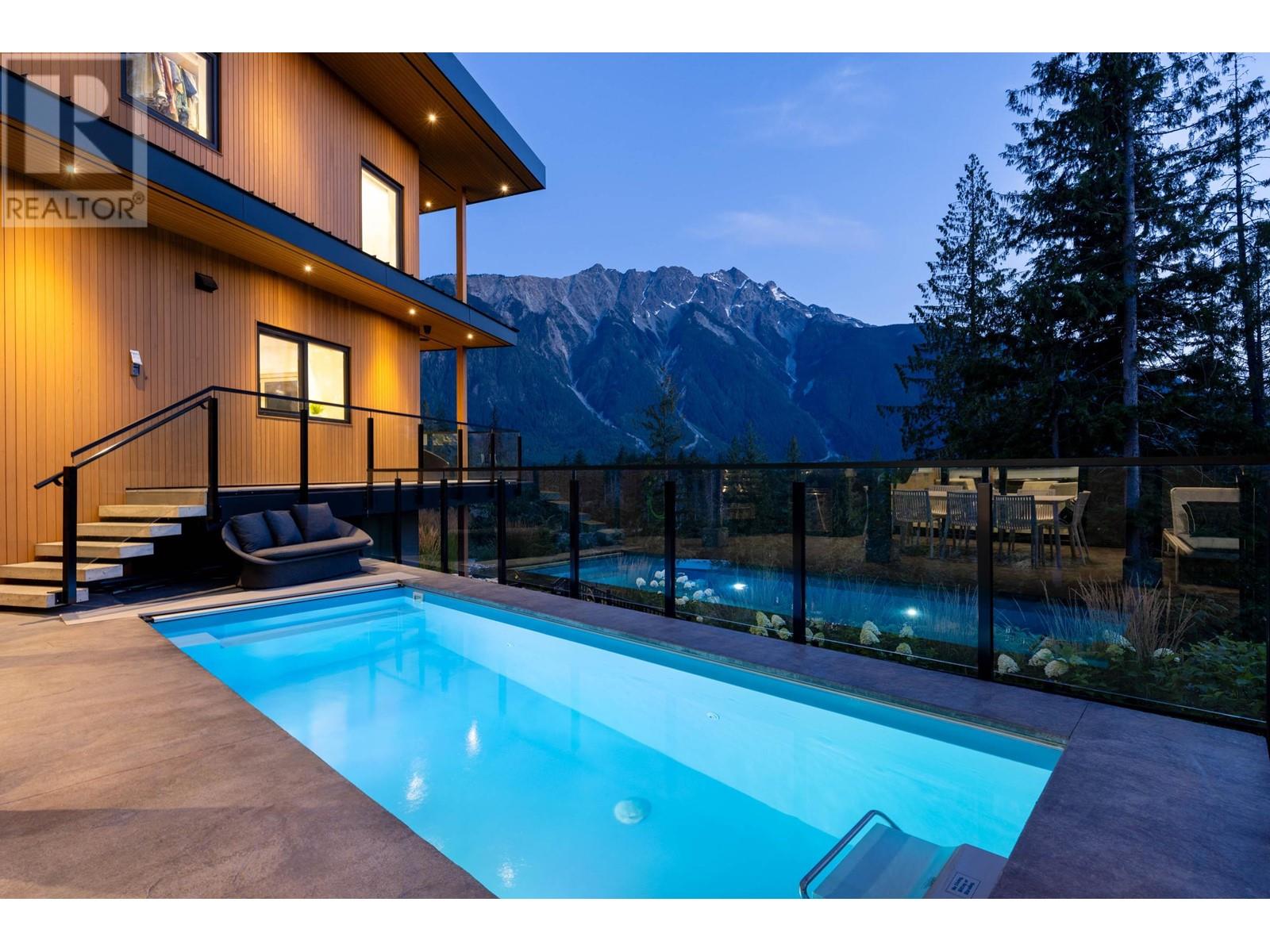 7667 Cerulean Drive, Pemberton, British Columbia  V0N 2L3 - Photo 15 - R2911854